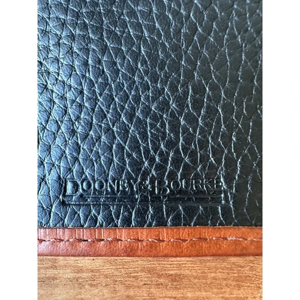Dooney & Bourke Vintage Black Pebbled Leather Trifold Wallet Preppy Old Money